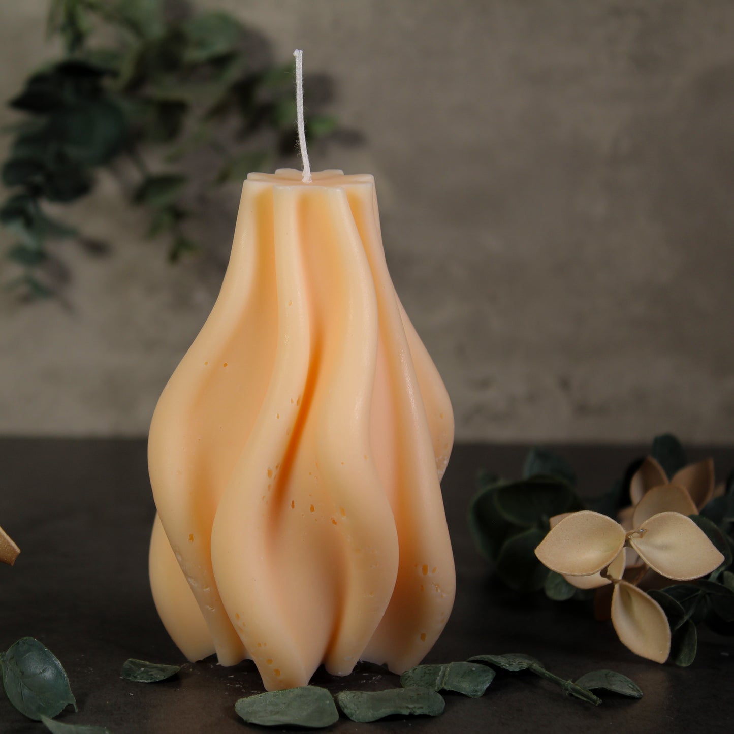 Swirl Sculpt Candle